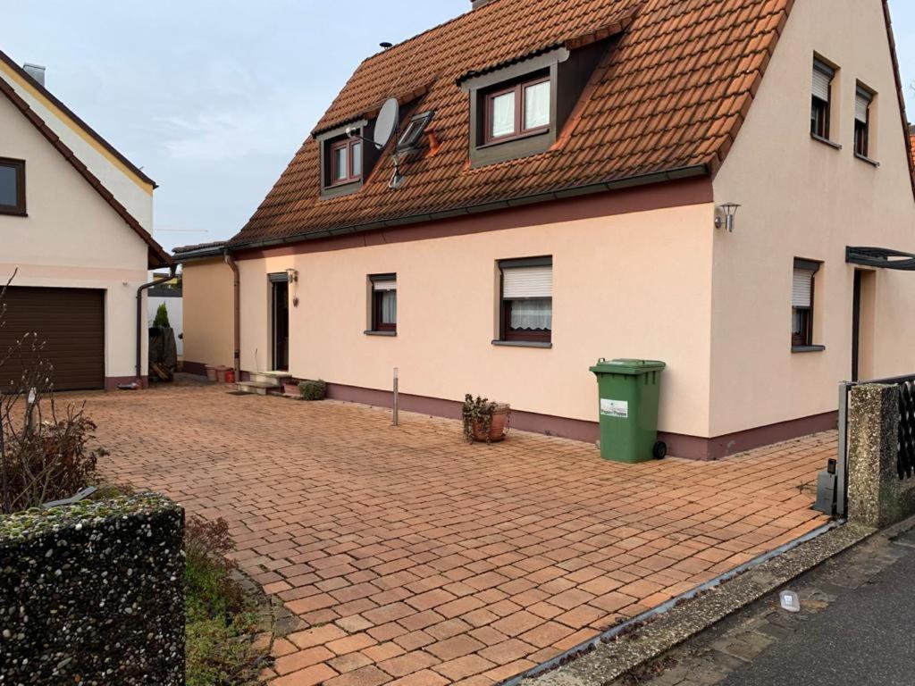 Vida Real Estate Feucht Lejlighed Eksteriør billede